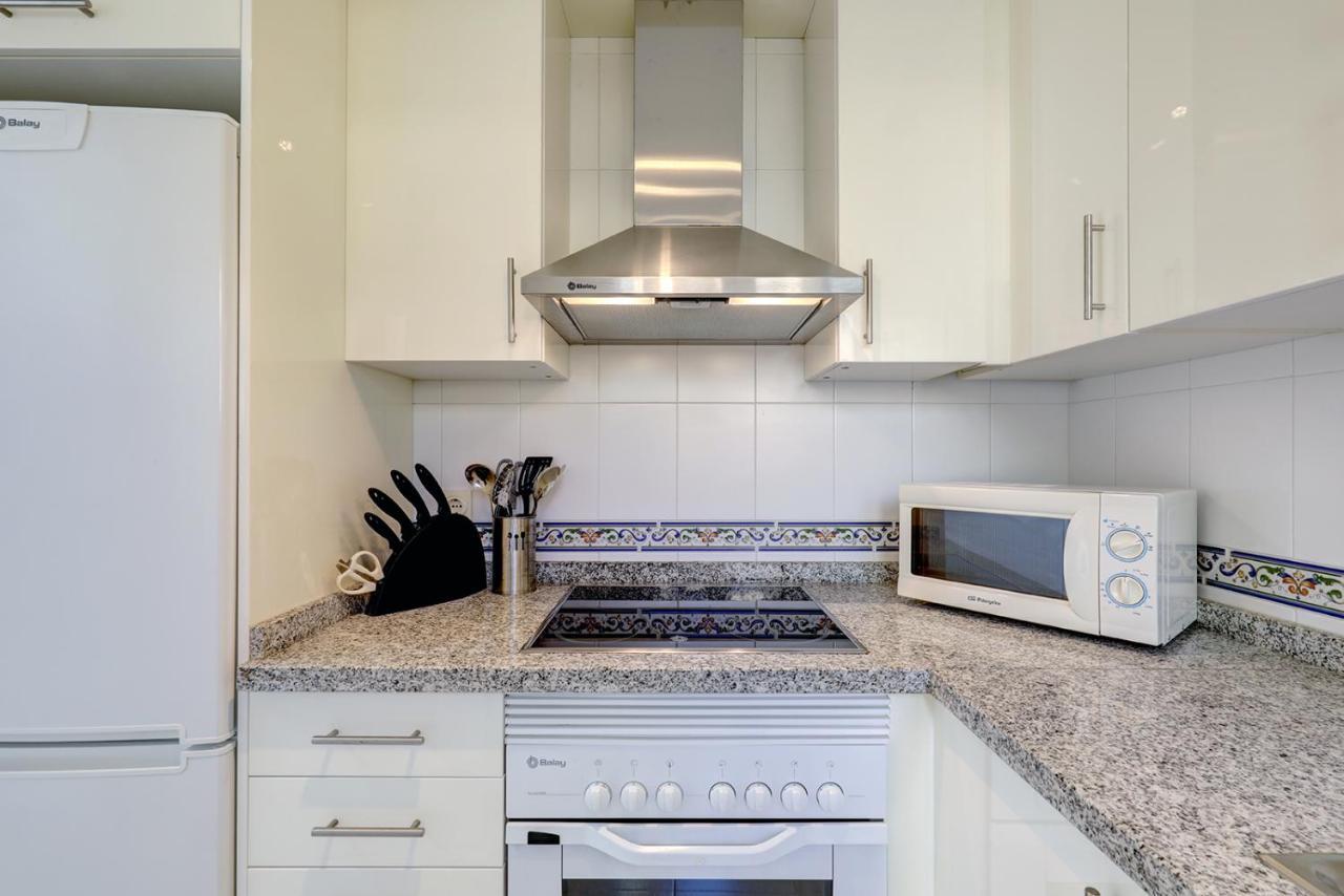 Duquesa Village Apartment - 2 Bed/2 Bath Apartment With Panoramic Sea Views Манільва Екстер'єр фото