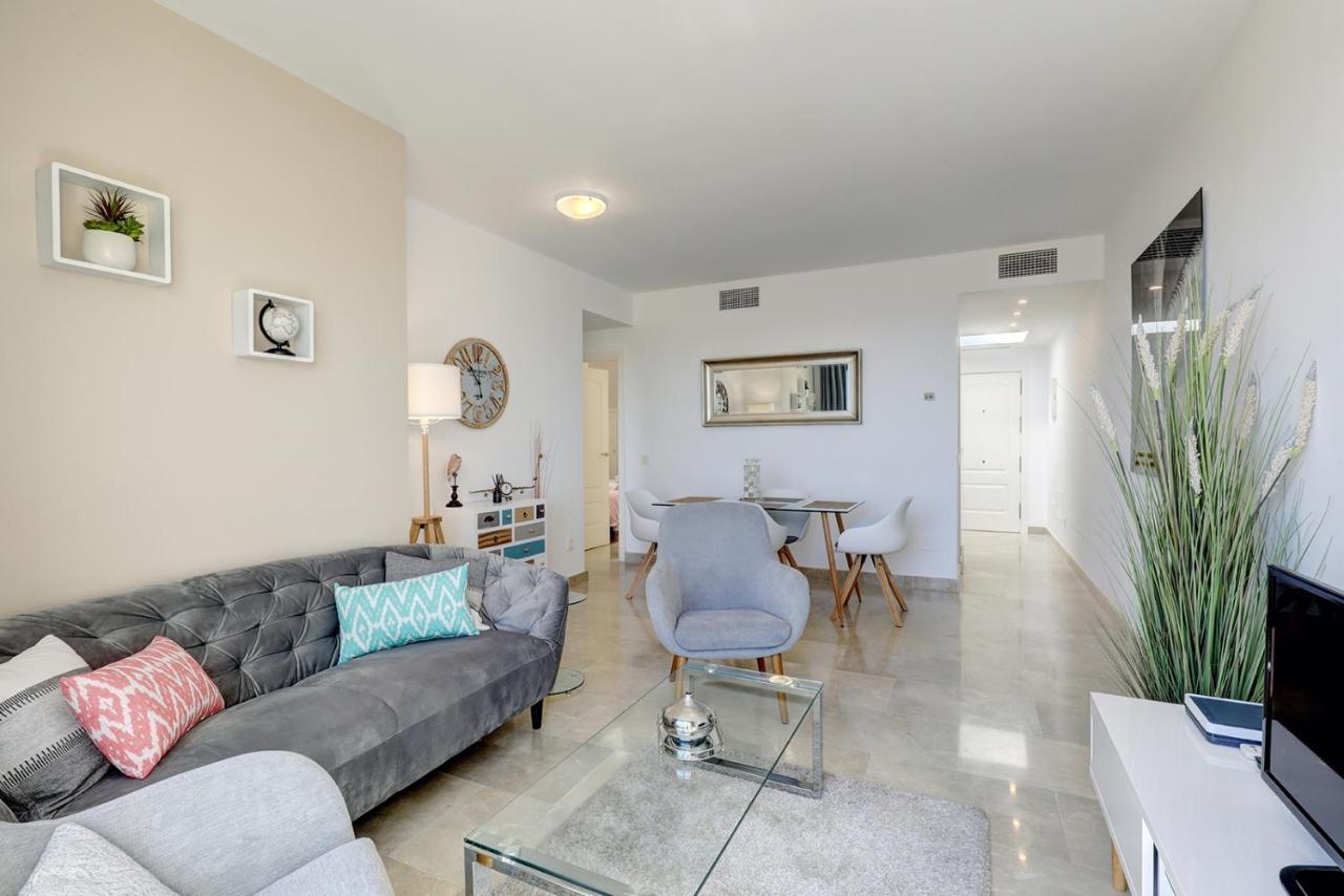 Duquesa Village Apartment - 2 Bed/2 Bath Apartment With Panoramic Sea Views Манільва Екстер'єр фото
